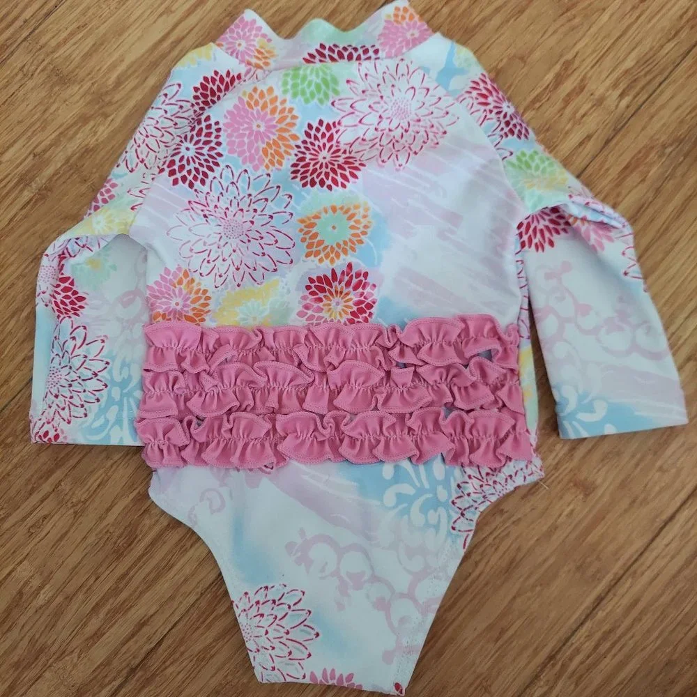🎁 10/$25-Long sleeve swimsuit for baby, 6 months